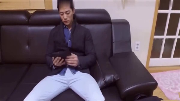 AI换脸女友：刘亦菲刘诗诗禁忌情事激情上演 中文字幕第一部