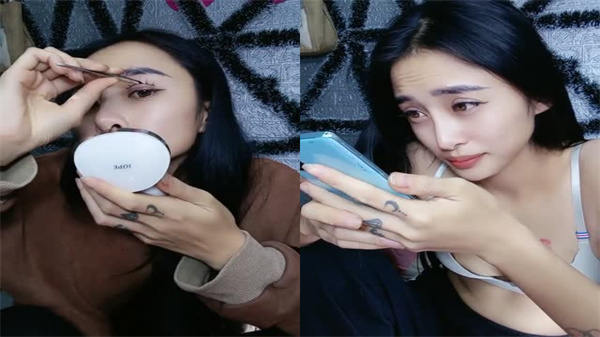 满背纹身巨乳人妻全程露脸，直播淫荡被老公狂操内射